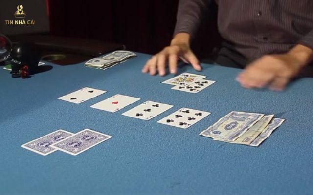 Tiết Lộ Mẹo Chơi Poker Thắng Nhanh Khiến Đối Thủ Bối Rối 12 Phân tích khoảng bài đối thủ