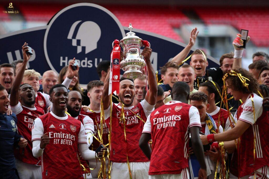Cup FA là gì? Tổng hợp thông tin bạn có thể chưa biết về Cup FA 9 Arsenal xuất sắc giành được 14 chiếc cup vô địch của FA Cup