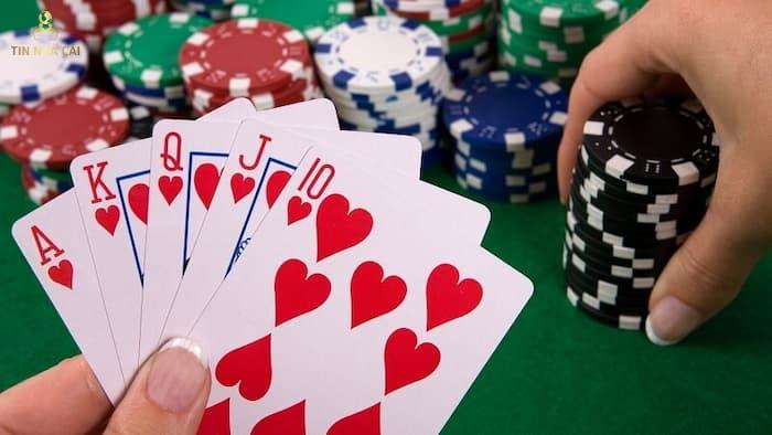 Cách chơi bài Mậu Binh chi tiết “đơn giản” cho người mới
