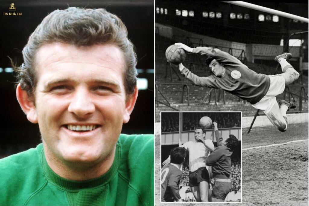 Top 05 thủ môn Liverpool xuất sắc nhất trong lịch sử 10 Thủ môn Tommy Lawrence