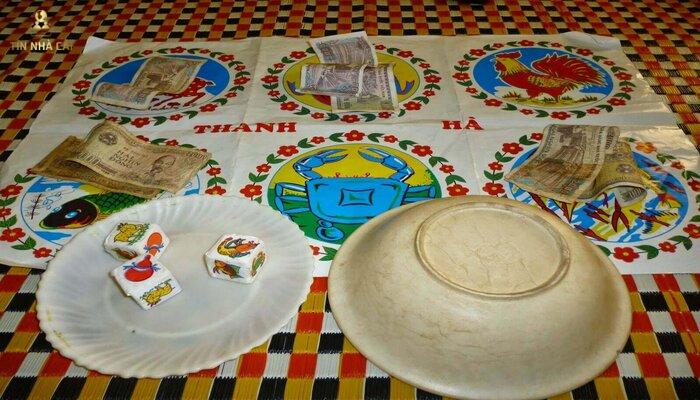 Trò chơi dân gian bầu cua tôm cá thể hiện đậm chất người Việt